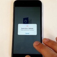 Outlook trên iPhone hỗ trợ bảo mật bằng dấu vân tay