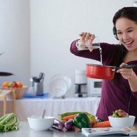 Chảo Liven Hàn Quốc dụng cụ nhà bếp tuyệt vời cho các bà nội trợ