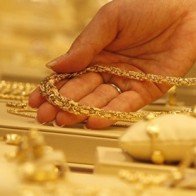 Vàng trong nước đang rẻ hơn thế giới 150 nghìn đồng/lượng