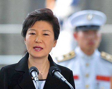 Tổng thống Hàn khen phim ‘Hậu duệ mặt trời’