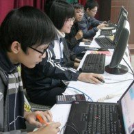 Hơn 440 học sinh thi giải toán trên máy tính cầm tay tại Long An