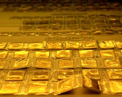 Giá vàng xoay quanh mốc 33 triệu đồng/lượng