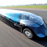 Ngắm chiếc siêu bus trăm tỉ đầu tiên trên thế giới