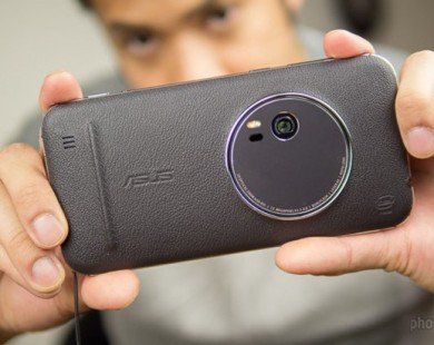 Zenfone Zoom được chào bán giá 13,5 triệu đồng ở VN