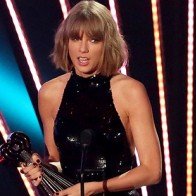 Giải thưởng âm nhạc đặt theo tên Taylor Swift