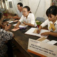 Từ 4/4/2016, người tham gia BHXH tự nguyện được đóng gộp một lần để hưởng lương hưu