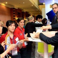 Khai mạc Diễn đàn khoa học sinh viên quốc tế T​P. Hồ Chí Minh