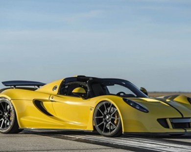 Hennessey Venom GT Spyder trở thành siêu xe mui trần nhanh nhất thế giới