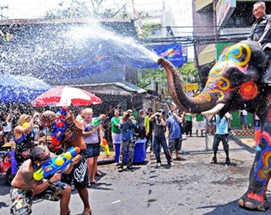 Lễ hội Té nước Songkran của Thái Lan
