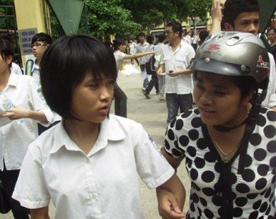 Tuyển sinh lớp 10 tại Hà Nội: Phụ huynh phải viết đơn nếu con không dự thi