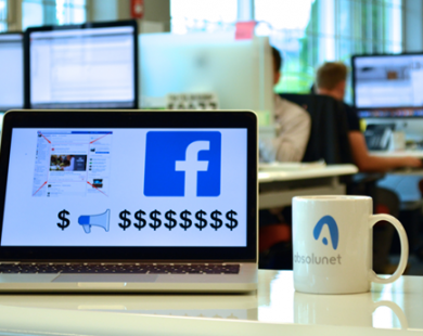 Người dùng sắp kiếm được tiền từ mỗi status trên Facebook?