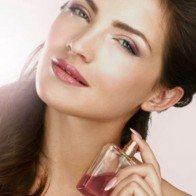 Quan điểm sai lầm khi dùng nước hoa chị em hay mắc phải