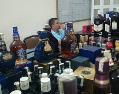 Công nghệ chế biến rượu giả 'siêu tinh vi' ở Việt Nam gây 'sốc'