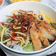 Cách làm món nộm miến trộn mực khô cực ngon cho bữa sáng