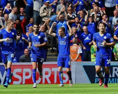 Leicester City vô địch Premier League: Nhà vua… không tiền