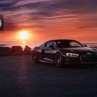 Ngắm Audi R8 đẹp đến nao lòng trong ánh chiều tà