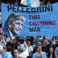 M.U hưởng lợi sau trận "đại chiến" Manchester City - Arsenal