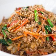 Cách làm món miến trộn Hàn Quốc vừa đẹp vừa ngon