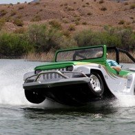 WaterCar Panther - Chiếc xe đa năng vừa bơi dưới nước vừa đi trên cạn