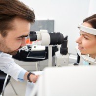 Làm cách nào để gìn giữ tuổi thanh xuân cho đôi mắt
