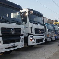 ​Xe tải Thái Lan ùn ùn vào Việt Nam