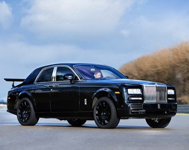 Cập nhật thông tin mới nhất về chiếc SUV đầu tiên của Rolls-Royce