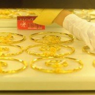 Giá vàng tuột dốc không phanh