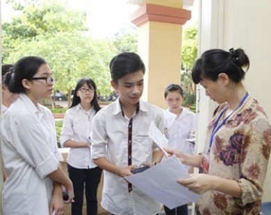 Tuyển sinh lớp 10 ở Hà Nội: Tái diễn 'chiêu' chuyển trường
