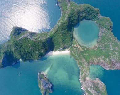 Đảo Mắt Rồng – con mắt huyền bí trên vịnh Hạ Long