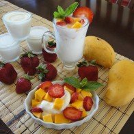 Cách làm sữa chua hoa quả vừa ngon vừa dễ