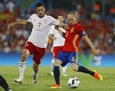 ĐT Tây Ban Nha thua sốc trước ngày khai màn EURO 2016
