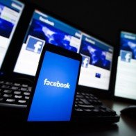 Người dùng "than trời" vì bị ép cài Facebook Messenger