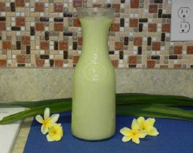Cách làm sữa đậu xanh lá dứa thơm ngon, mát lành giải khát ngày hè