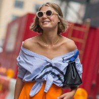 Sơ mi giờ không chỉ dành cho gái ngoan