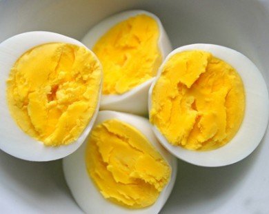 Chế biến và sử dụng sai cách khiến trứng gà dễ biến thành độc tố