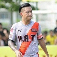 Tuấn Hưng: "Tôi giờ không còn được thoải mái xem bóng đá"