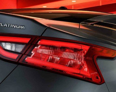 So kè chi tiết Toyota Avalon và Nissan Maxima 2016