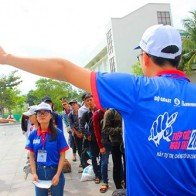 Những chuyến xe miễn phí đưa đón sĩ tử từ nhà đến tận địa điểm thi