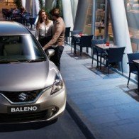 Suzuki Baleno 2016 giá 400 triệu đồng hợp với vợ chồng trẻ