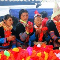 Ghé thăm các phiên chợ vùng cao nổi tiếng ở Việt Nam