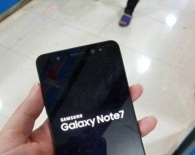 Galaxy Note 7 màn hình phẳng 