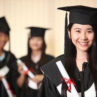 Du học sinh trở về: Lúng túng hoà nhập cuộc sống