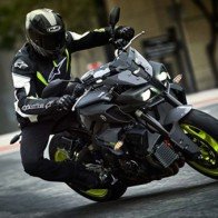 Yamaha FZ-10 2017: Chiến binh đường phố