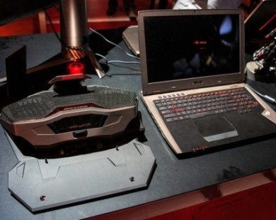 ASUS GX700: Laptop đầu tiên trên thế giới có tản nhiệt nước
