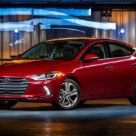 Những điều cần biết trước khi chọn Hyundai Elantra 2017
