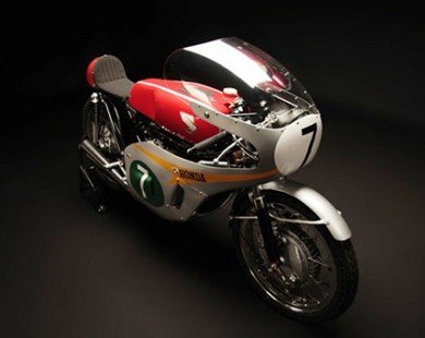 Honda RC166: 