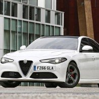 Alfa Romeo Giulia 2017 đã có giá bán