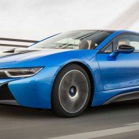 BMW i8 thế hệ mới đánh bại Lamborghini Aventador