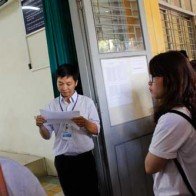 Điểm xét tuyển ĐH-CĐ 2016: Ngành "hot" điểm thấp lè tè