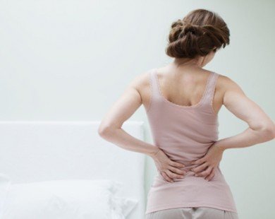 Bắt 5 bệnh nguy hiểm chỉ từ 5 dấu hiệu đau lưng thường gặp